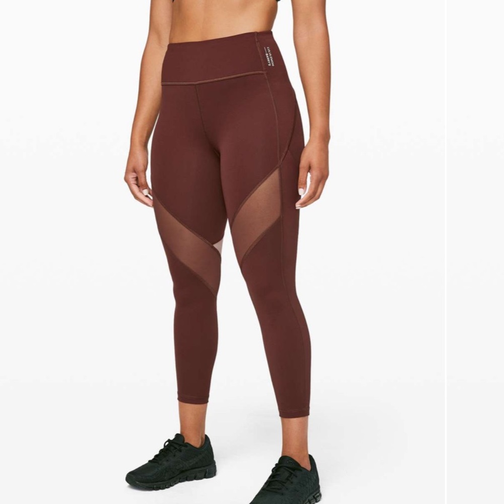 Lululemon Stronger As One legging 25” x Barrys maroon size 6